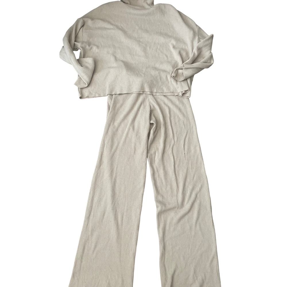 Pull&Bear Ribbed Knit Lounge Set Turtleneck Top & Wide Leg Pants Beige Oatmeal